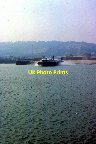 Photo 6"x4" Hovercraft Leaving Dover Hovercraft Terminal Dover\/TR3141 c1979
