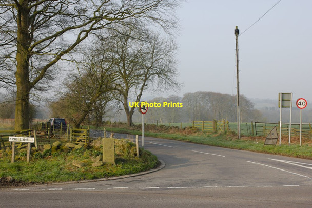 Photo 6"x4" Guide Post, Five Lane Ends Eccup c2015