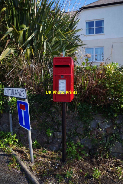 Photo 6"x4" Elizabeth II pole-mounted postbox, Narberth Road, Tenby, Pembs Tenby\/Dinbych-y-pysgod c2015