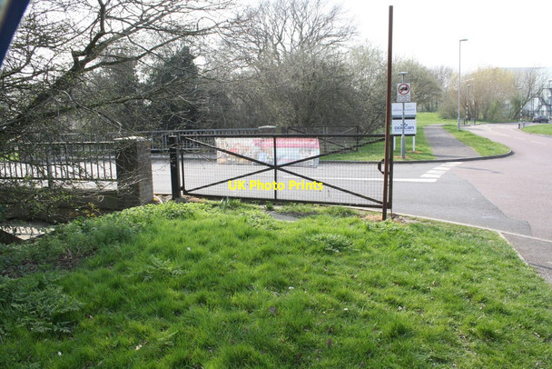 Photo 6"x4" Bridge over Dorcan Stream from St Paul's Drive Swindon\/SU1685 c2015