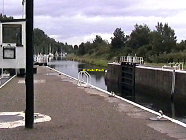 Photo 6"x4" Dochgarroch - 1999 Dochgarroch c1999