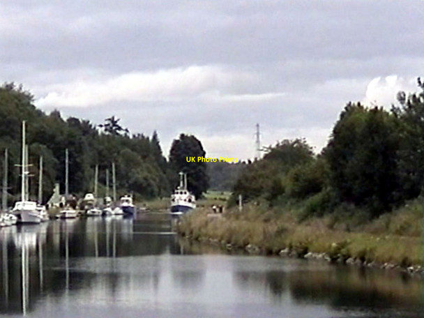 Photo 6"x4" Dochgarroch - 1999 Dochgarroch c1999