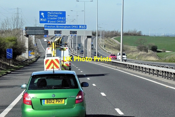 Photo 6"x4" Westbound M65 Approaching Junction 2 Brindle c2014