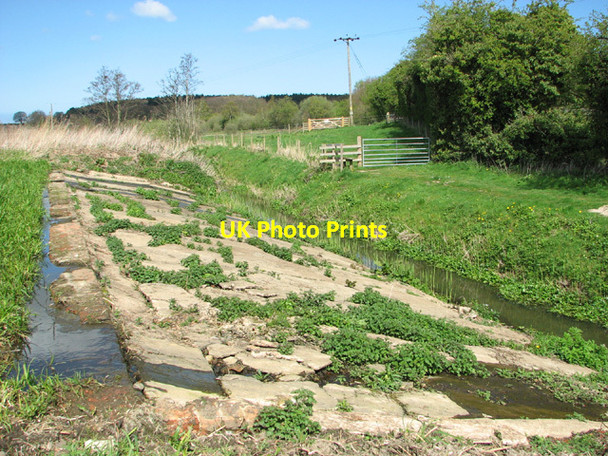 Photo 6"x4" Old concrete ramp by Ebridge Mill lock Meeting House Hill c2014