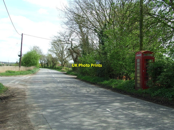 Photo 6"x4" Road Junction Heveningham c2014