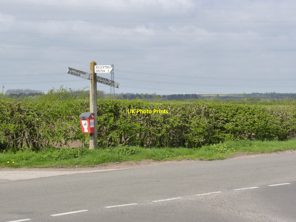Photo 6"x4" Fingerpost, New Lane\/Abbey Lane, Aslockton Aslockton c2014