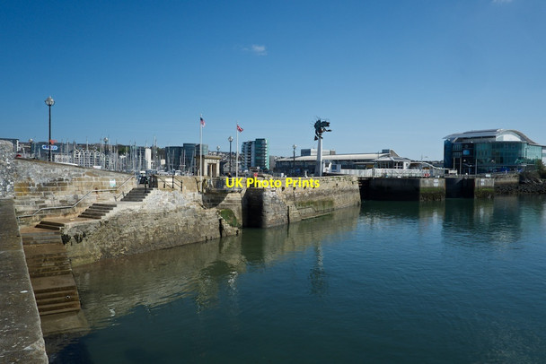 Photo 6"x4" The Mayflower steps the Barbican Plymouth Mount Batten c2014