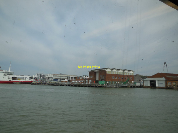 Photo 6"x4" View from the Floating Bridge Cowes c2014