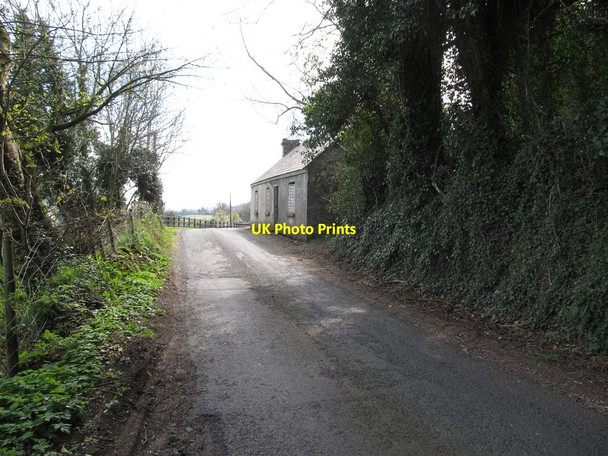 Photo 6"x4" Disused cottage on Carrivekeeny Road Camlough c2014