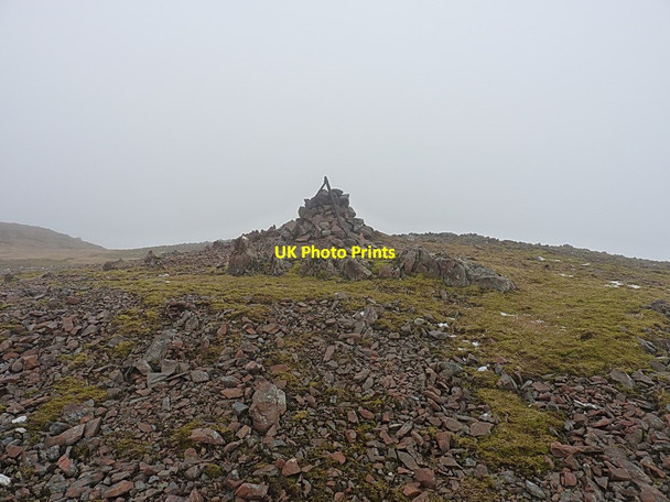 Photo 6"x4" Summit cairn - Meall na h-Eilde Meall na h-Eilde c2014