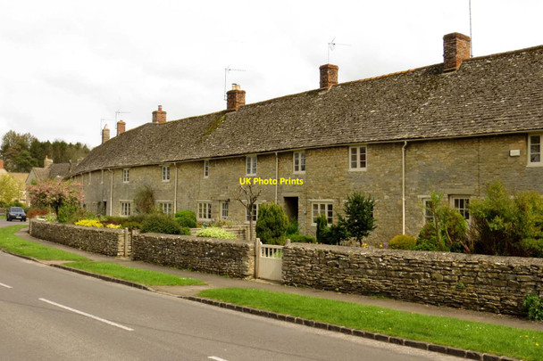 Photo 6"x4" Terraced cottages on The Green Tackley c2014