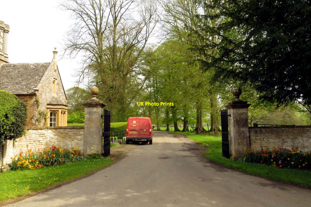 Photo 6"x4" The entrance to Rousham House Rousham c2014