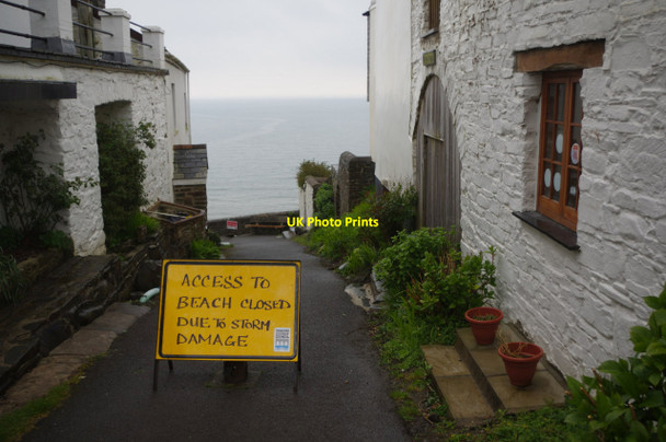 Photo 6"x4" Access to the beach closed - Buck's Mills Buck's Mills c2014