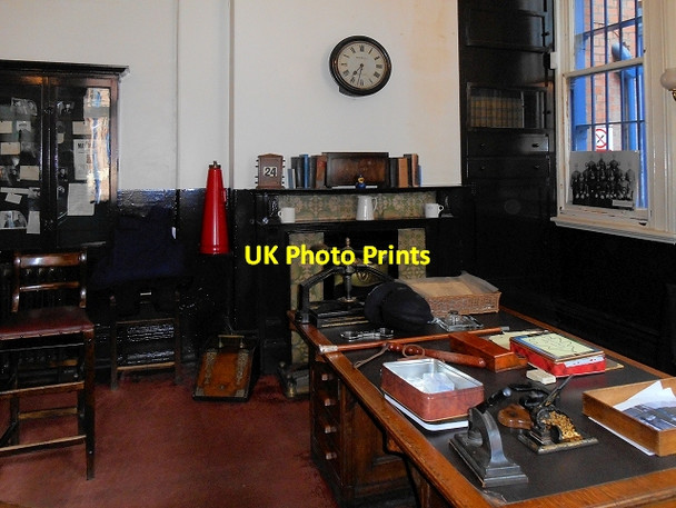 Photo 6"x4" Charge Room, Newton Street Police Station Manchester c2014