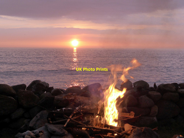 Photo 6"x4" A sunset and campfire at Cae-du Campsite Bwlch\/SH5705 c2014