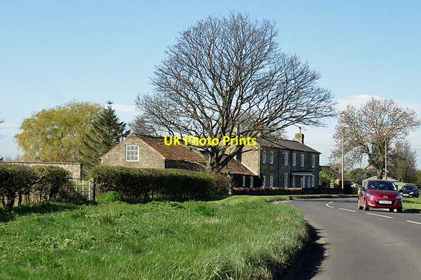 Photo 6"x4" B1258 south of Ebberston Ebberston c2014
