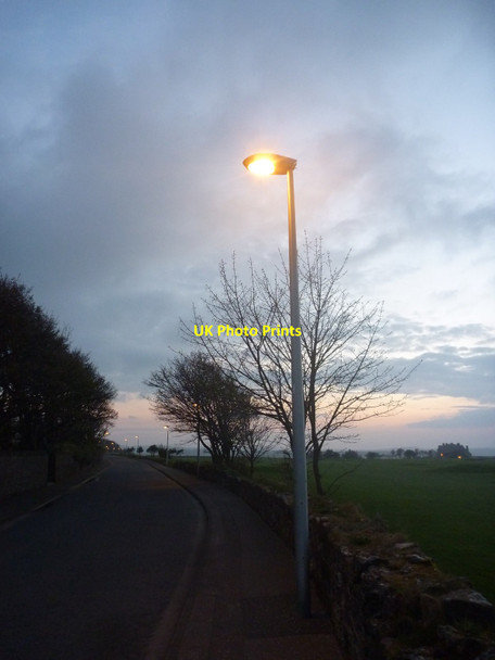 Photo 6"x4" East Lothian Townscape : Lighting Up Time On The back Road, Dunbar Dunbar c2014