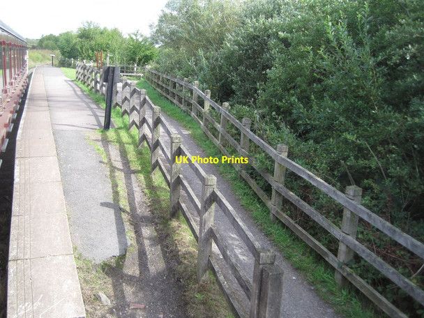 Photo 6"x4" Norton Lakeside Halt, Staffordshire Norton East c2010