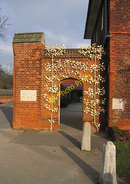 Photo 6"x4" Gateway to the Clore Learning Centre Surbiton c2008