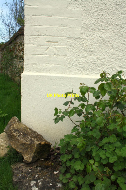Photo 6"x4" Benchmark on The Old Red Lion, Church Street Great Milton c2014