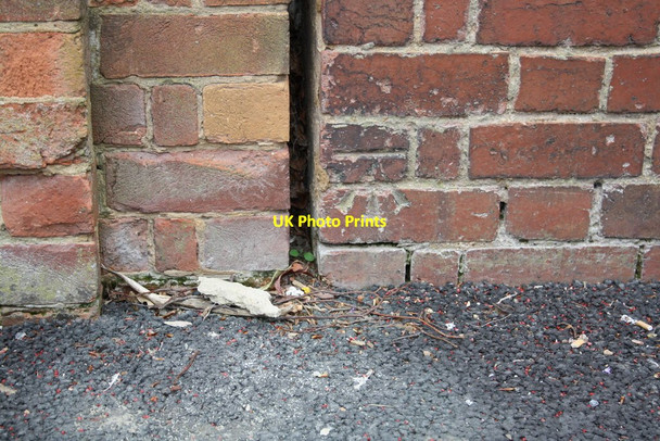 Photo 6"x4" Benchmark on Rugby School building, Oak Street Rugby c2014