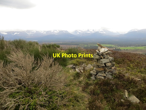 Photo 6"x4" Summit cairn, Creag Phitiulais Dalfaber c2014