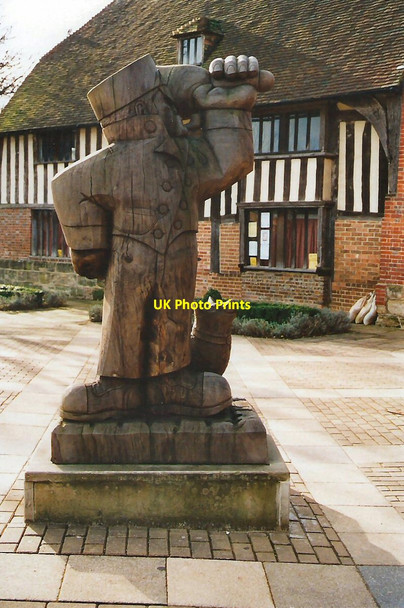 Photo 6"x4" The Bell Man Uckfield c2003