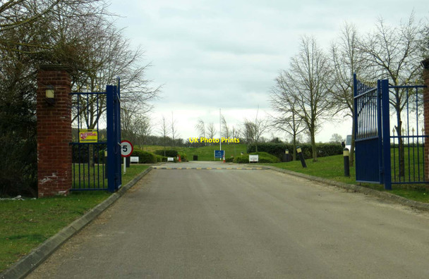 Photo 6"x4" The entrance to Studley Wood Golf Club Horton-cum-Studley c2014