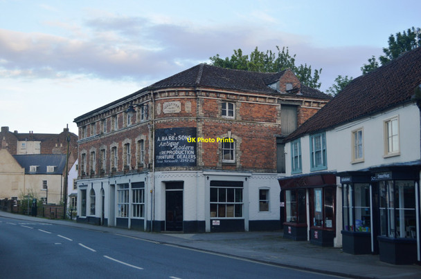 Photo 6"x4" A Hare & Sons Antique Furniture Dealers Horncastle\/TF2669 c2014