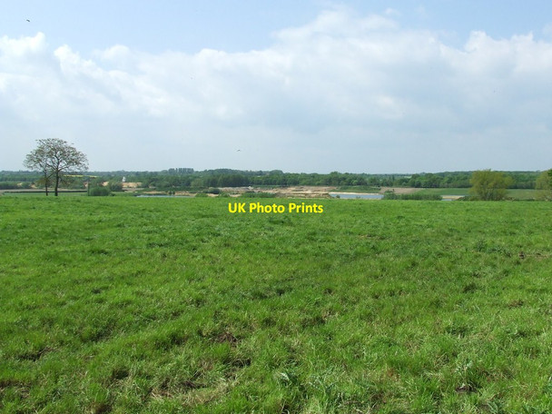 Photo 6"x4" Gravel Workings Flixton\/TM3186 c2014