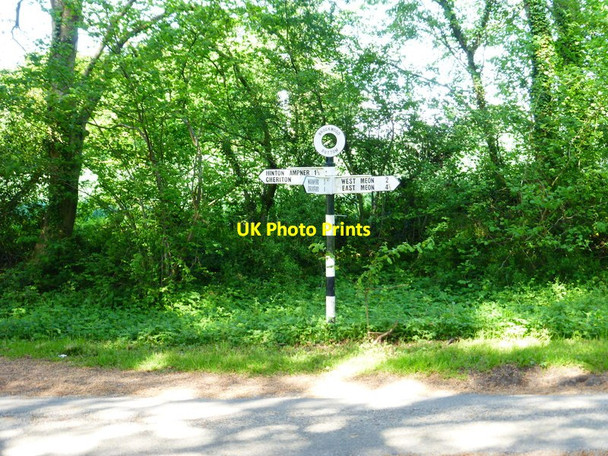 Photo 6"x4" Signpost at Brockwood Bottom looking north east West Meon Woodlands c2014