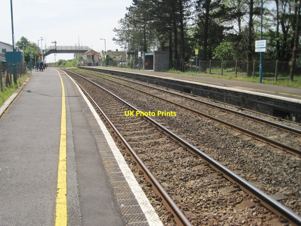 Photo 6"x4" Ferryside railway station, Carmarthenshire Ferryside c2014 P1