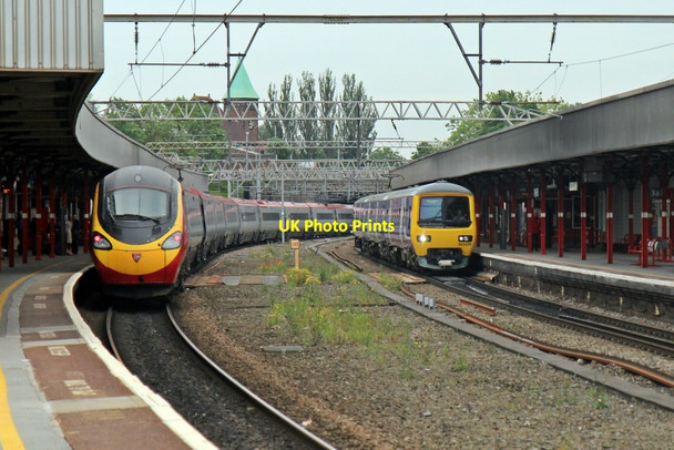 Photo 6"x4" Trains, 390126 and 323235, Stockport railway station Stockport\/SJ8990 c2014