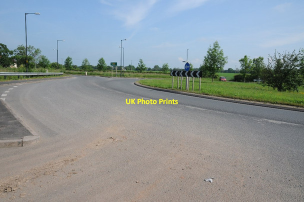 Photo 6"x4" Roundabout on the A44 at Pinvin Pinvin c2014
