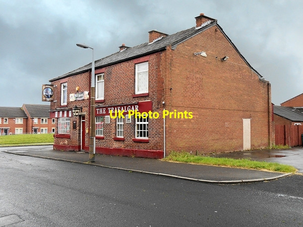 Photo 6"x4" Ashton-under-Lyne, The Trafalgar Inn Ashton-Under-Lyne c2014