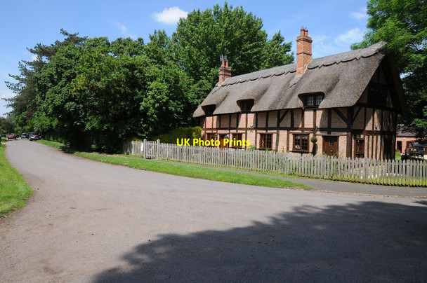 Photo 6"x4" Thatched cottage, Clifford Chambers Clifford Chambers c2014