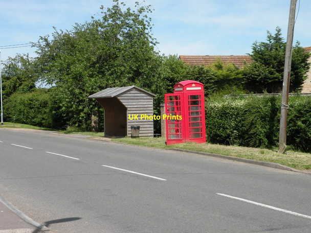 Photo 6"x4" Phone box and bus shelter, Swavesey Boxworth End c2014