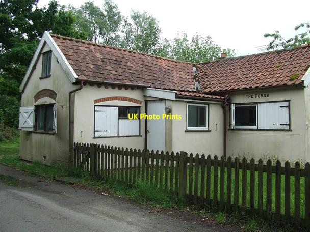 Photo 6"x4" The Forge Heveningham c2014