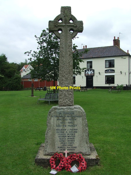 Photo 6"x4" War Memorial Heveningham c2014