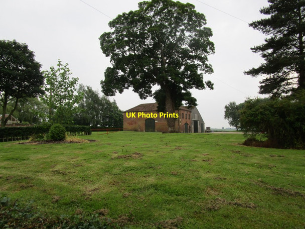 Photo 6"x4" Barns at Hallgarth Farm Thimbleby\/TF2369 c2014
