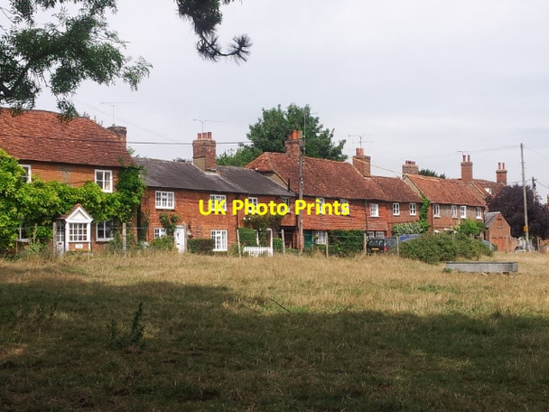 Photo 6"x4" Hampshire Village Greywell Greywell c2013