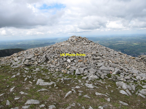 Photo 6"x4" The Lesser Cairn on the summit of Slieve Donard Newcastle\/J3732 c2014