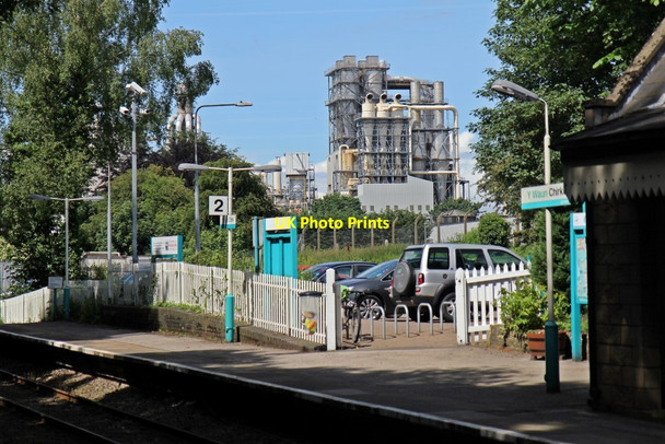 Photo 6"x4" Across platform 2, Chirk railway station Chirk\/Y Waun c2014