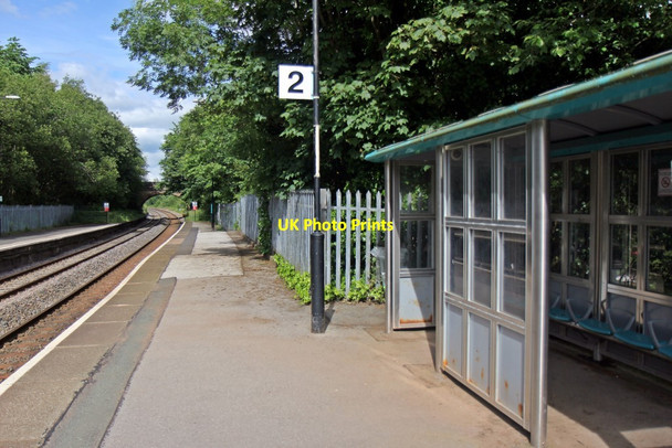 Photo 6"x4" Along platform 2, Ruabon railway station Ruabon\/Rhiwabon c2014