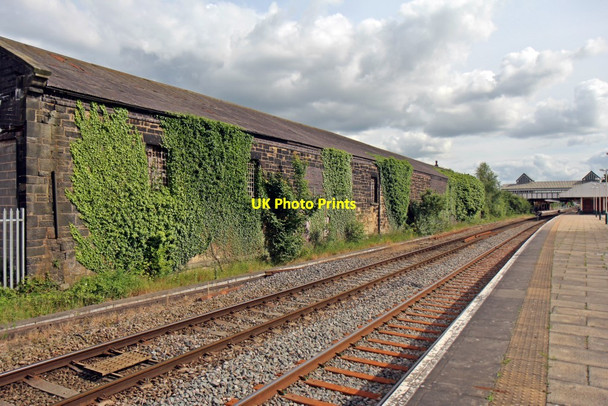 Photo 6"x4" Lineside building, Wrexham General railway station Wrexham\/Wrecsam c2014