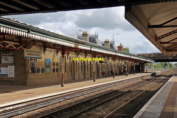 Photo 6"x4" Platform 1, Wrexham General railway station Wrexham\/Wrecsam c2014