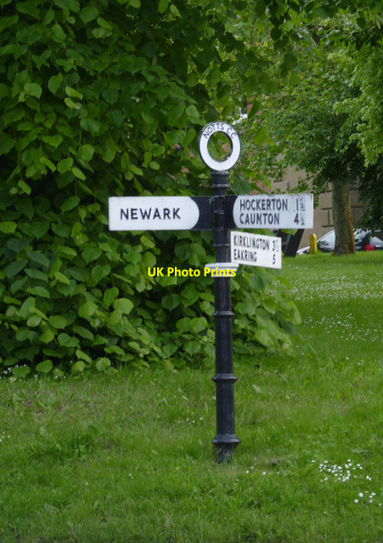 Photo 6"x4" Fingerpost, Burgage, Southwell Southwell\/SK7053 c2014