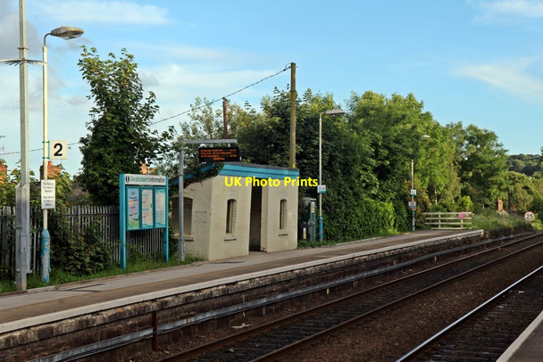 Photo 6"x4" Southbound platform, Cefn-y-bedd railway station Cefn-y-bedd c2014