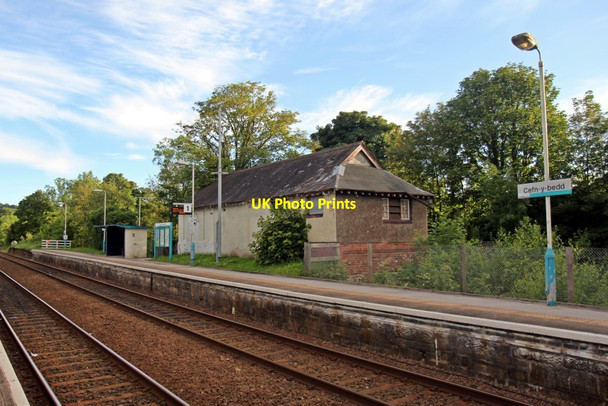 Photo 6"x4" Platform 1, Cefn-y-bedd railway station Cefn-y-bedd c2014