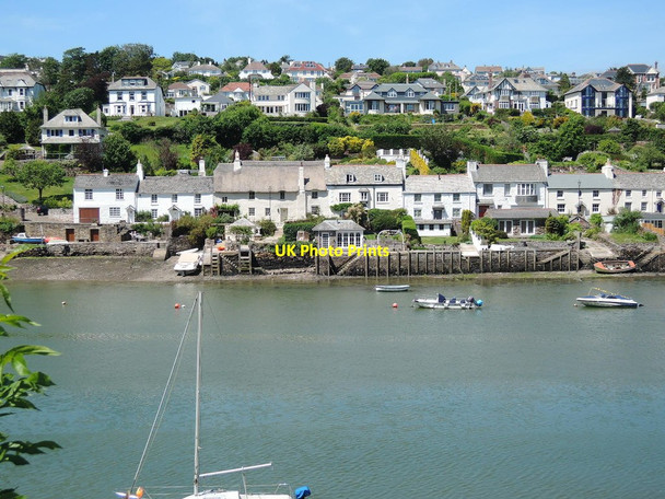 Photo 6"x4" Newton & Noss: houses overlooking Newton Creek Noss Mayo c2014